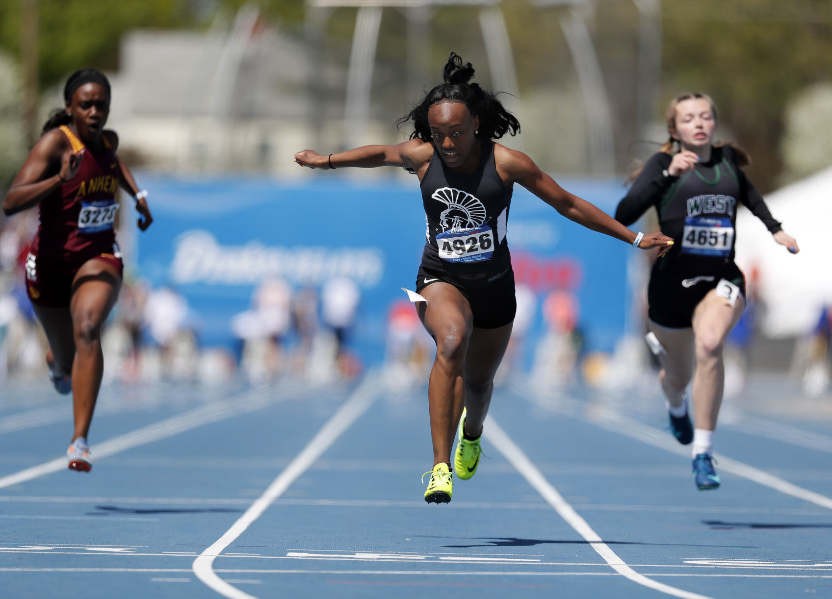 042518mp-DrakeRelays-girls-100-1